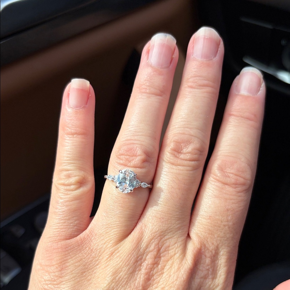 Elegant Silver Women's Ring moissanite 3ct